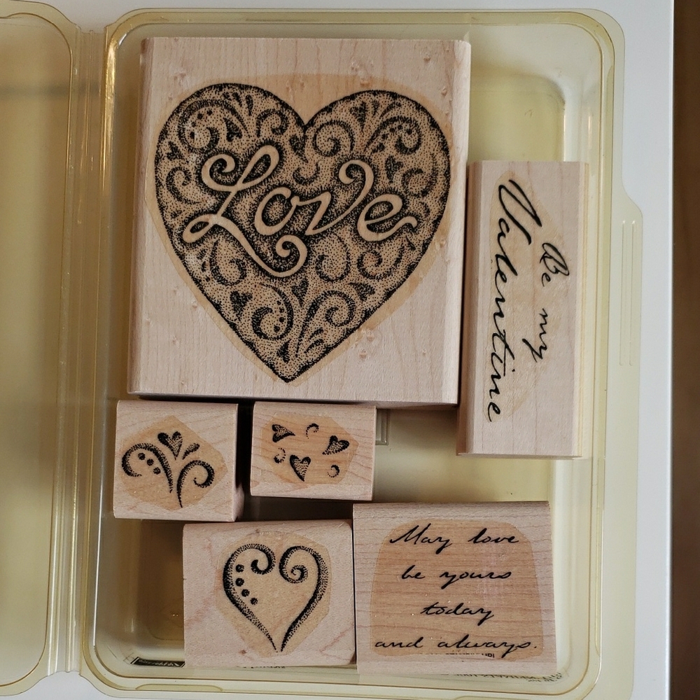 Heart and Script Design Stamp Set